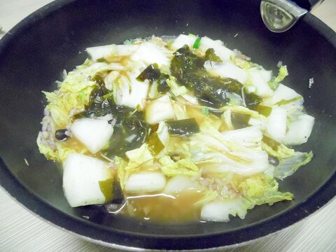 白菜とわかめのつゆダク煮